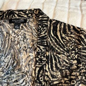 Perceptions Women 8 Spring Sheer Lace Black Tan Animal Print Open Shawl Cardigan